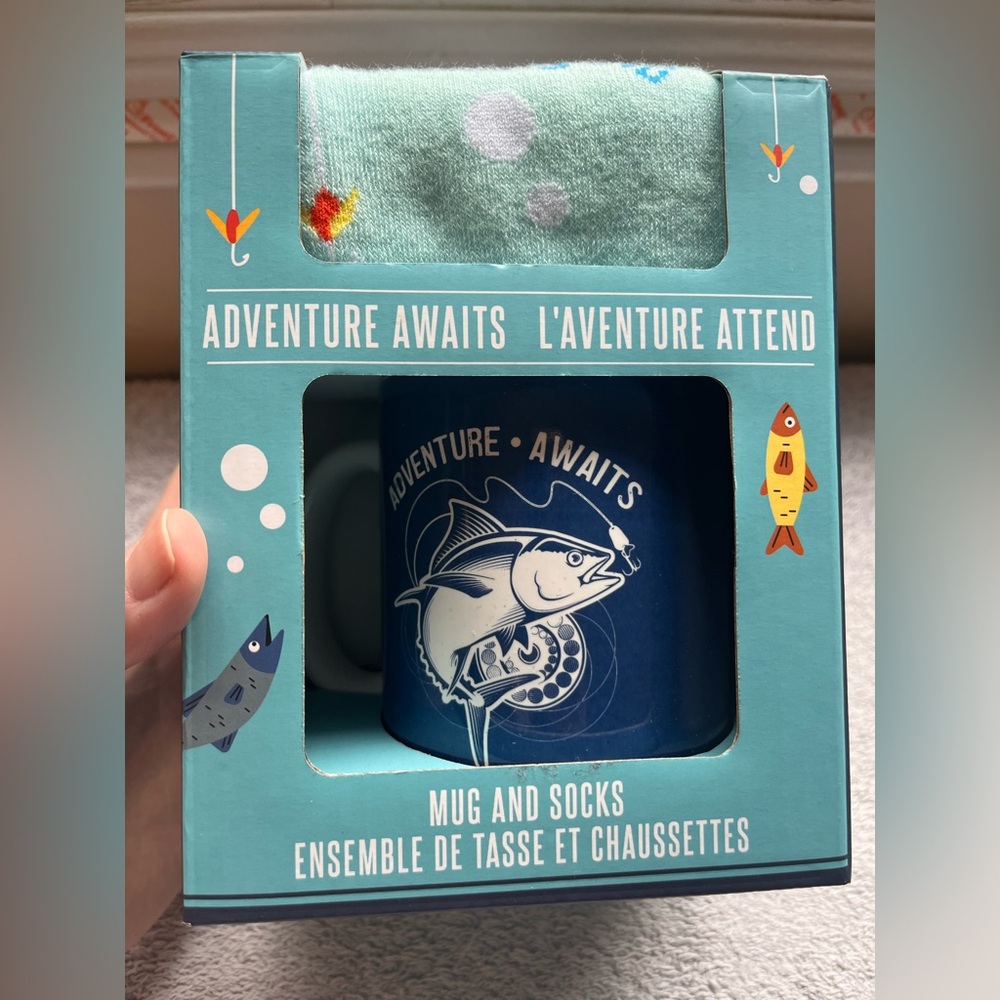 Paladone | Adventure Awaits Mug and Socks Set, 1 Socks & 1 Ceramic Mug (NWT)